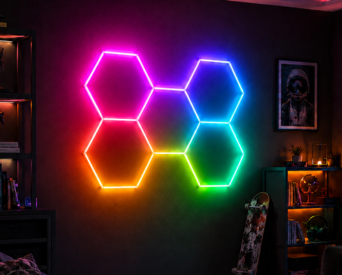 ไฟ LED หกเหลี่ยม RGB แบบโมดูลาร์รูปทรงรังผึ้งที่เชื่อมต่อได้ สำหรับการใช้งานไฟเพดานในโรงรถ ยิม เวิร์กช็อป และสำนักงาน