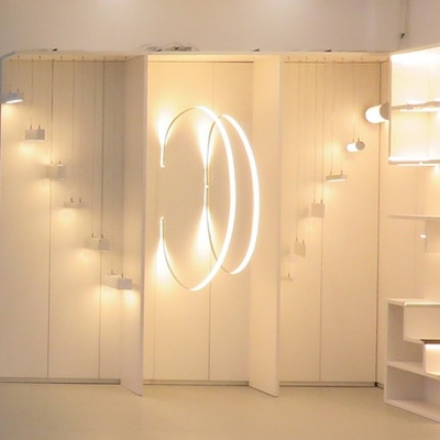 Rohs Led Strip อลูมิเนียม 6063 T5 โปรไฟล์ Ip65 Extrusion ยืดหยุ่น Bendable Alu Channel Surface Mounted
